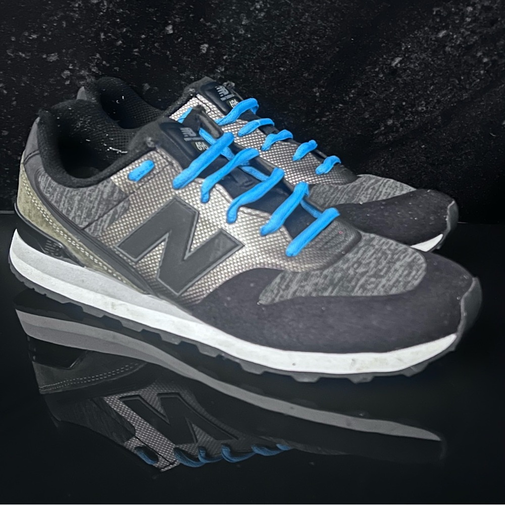 New Balance 696 shoes size 7 B